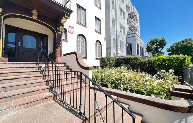 Studio, 1 bath, $1,154, Unit 113