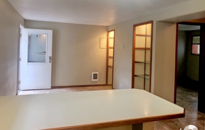 2 beds, 1 bath, $1,795