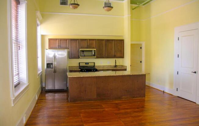 1 bed, 1 bath, 794 sqft, $1,500