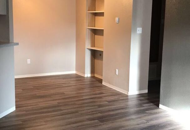 1 bed, 1 bath, 682 sqft, $1,060, Unit 34
