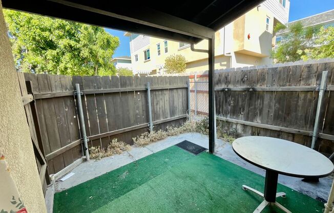 2 Bedroom 1 Bathroom West La Mesa Apartment