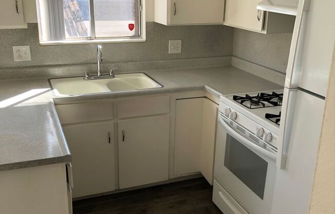 Woodland Manor Apartments