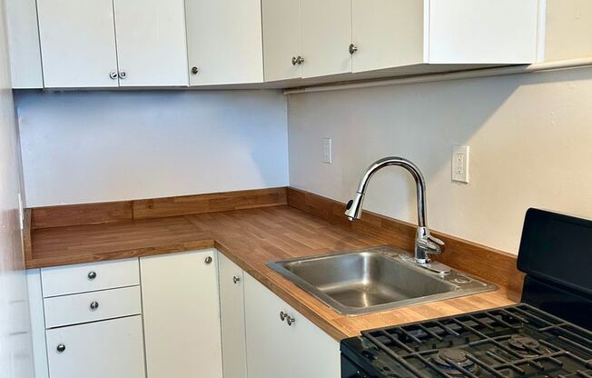 1 bed, 1 bath, 639 sqft, $1,400, Unit 3