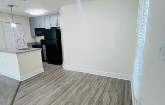 2 beds, 1 bath, 903 sqft, $1,800, Unit 1000 G #2A