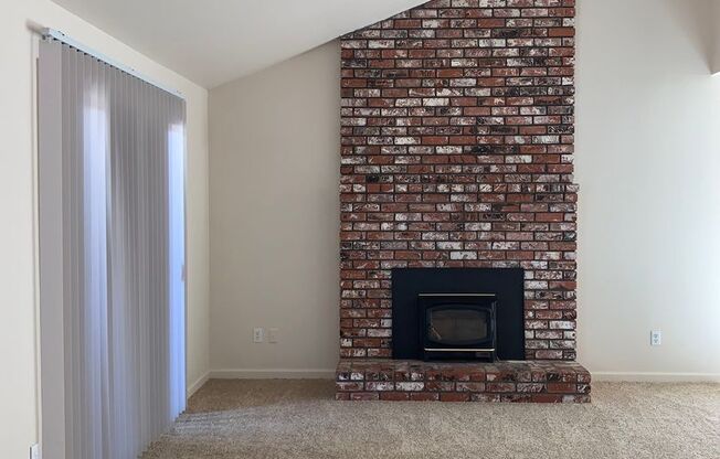 1521 CLEVENGER DR