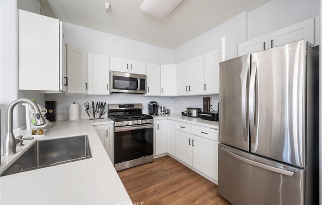 1 bed, 1 bath, 899 sqft, $2,700, Unit 210