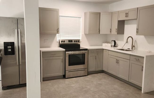 2 beds, 2 baths, $2,390, Unit Unit 110