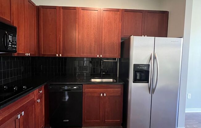 1 bed, 1 bath, $1,800, Unit #320