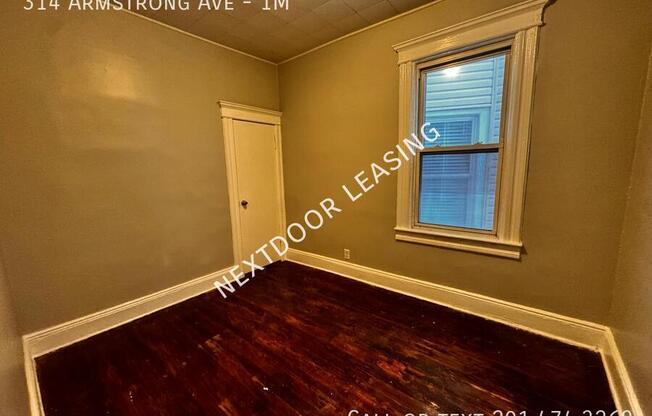 314 ARMSTRONG AVE