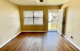 3 beds, 1 bath, $950