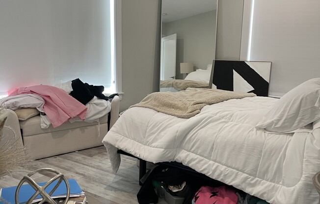 2 beds, 1 bath, 856 sqft, $3,785, Unit 503