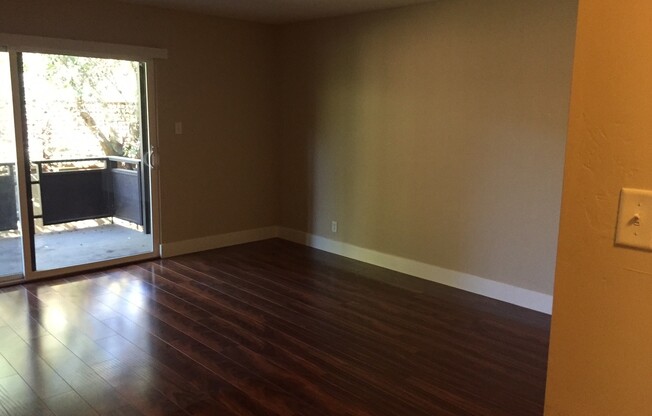 1 bed, 1 bath, $2,595, Unit 16