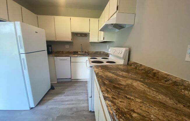 Oakhurst Apartments