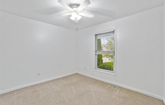 3 beds, 3 baths, 2,383 sqft, $2,295, Unit Kerstyn Drive 287