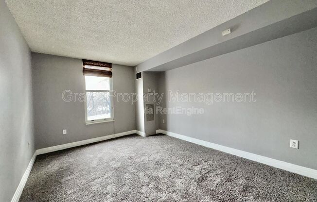 2 beds, 2 baths, 873 sqft, $1,725, Unit 106