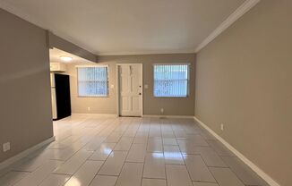 2 beds, 1 bath, 800 sqft, $1,850, Unit 2