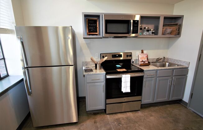 1 bed, 1 bath, 486 sqft, $1,050, Unit 301