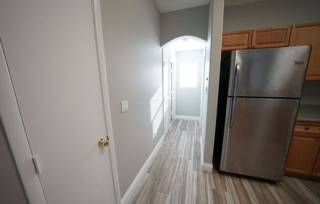 2 beds, 2 baths, $1,595, Unit Parcel #: 176-20-713-325