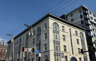 3401 Forbes Ave