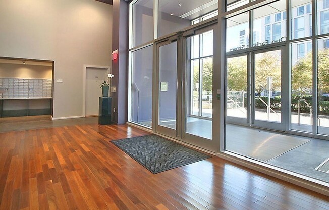 2 beds, 1.5 baths, 997 sqft, $3,950, Unit 719