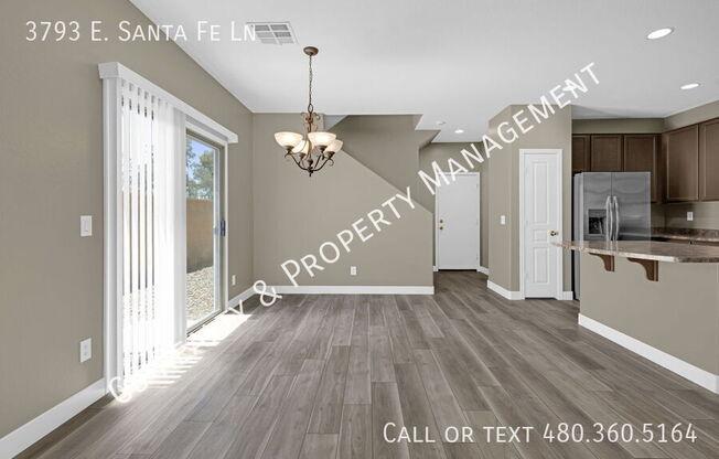 3793 E SANTA FE LN