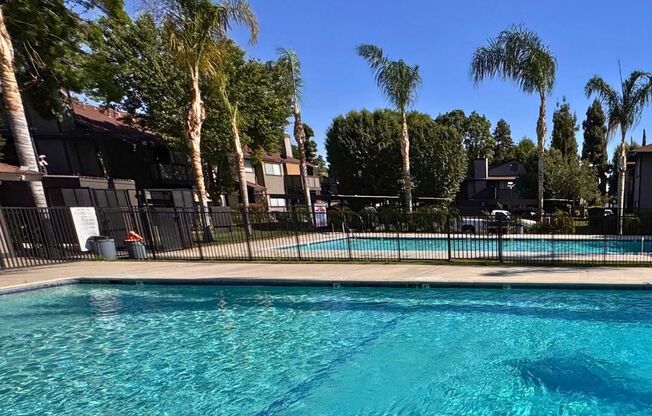 Fully Remodeled Sunnyside 2/1 in Ranchwood Gated Community
