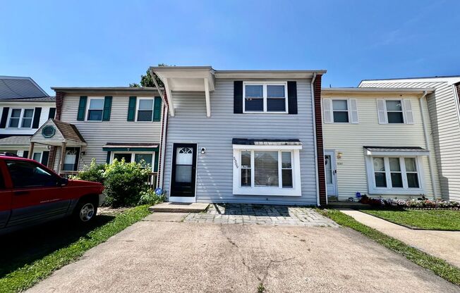 Gorgeous townhouse in the heart of Virginia Beach