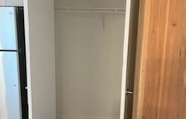 Studio, 1 bath, 344 sqft, $1,399, Unit 217