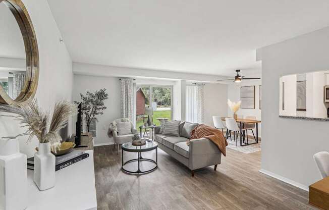Living Room With Plenty Of Natural Lights at Columbia Pointe, Columbia, MD, Maryland , 21045