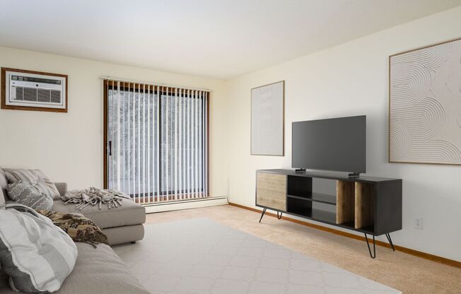 1 bed, 1 bath, 708 sqft, $1,235, Unit 820-204