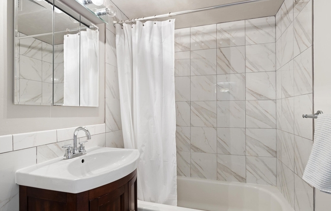 1 bed, 1 bath, 820 sqft, $3,500, Unit 1003