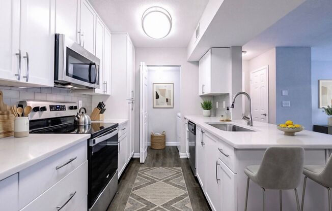 1 bed, 1 bath, 525 sqft, $1,150, Unit 1020