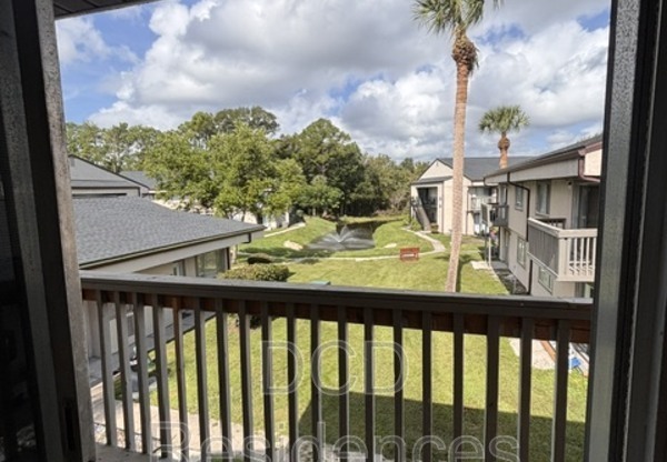 3202 S ORLANDO DR