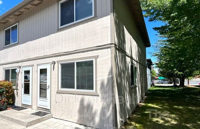 3673 GRANT DR
