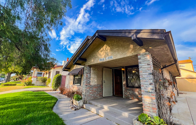 1414 AMAPOLA AVE