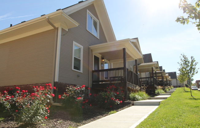 The Doll House -- Cool Two Bedroom at The Cottages on Vinton!