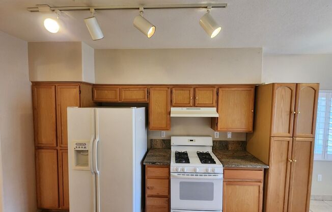 2 beds, 2 baths, $1,350