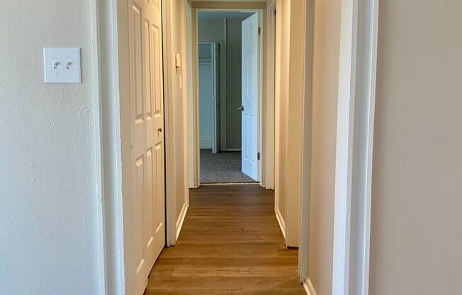 2 beds, 1 bath, 846 sqft, $1,015, Unit 45A-R