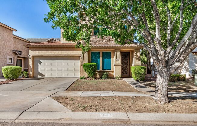 Stunning 3 Bed 2.5 Bath Home w/ Mountain Views