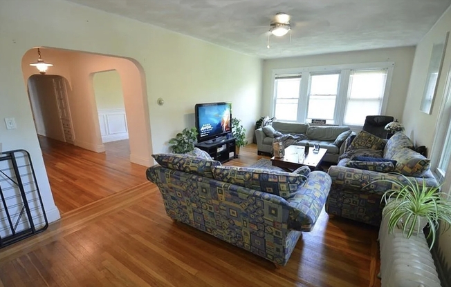 244 Winchester St
