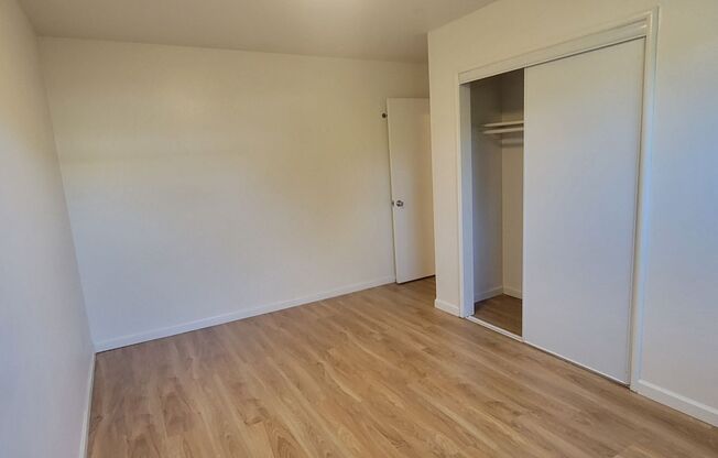 2 beds, 1 bath, $2,600, Unit D