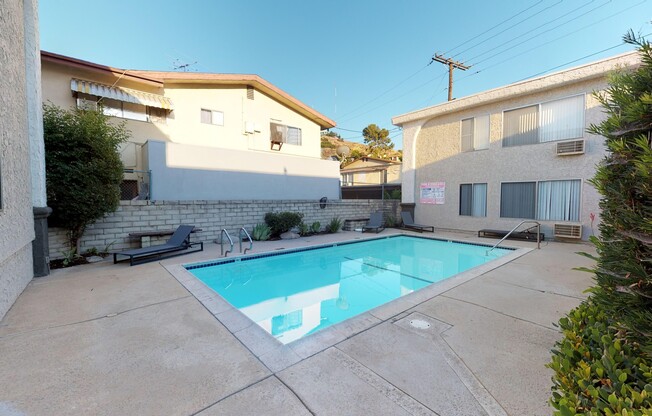 Rock Glen Villa...Gorgeous Newly Remodeled Apartments In Glendale Neighborhood!