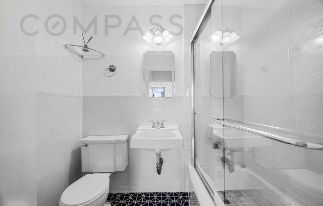 372 Central Park West 3R