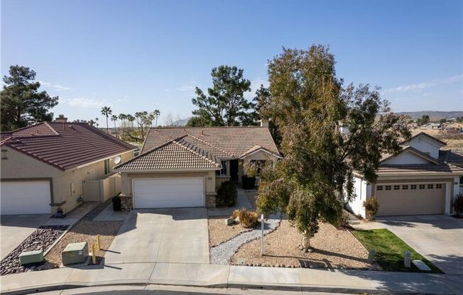 **Beautiful 55+ home FOR LEASE in gated community**