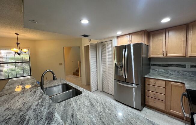 Beautiful 3 bed 2.5 bath townhome