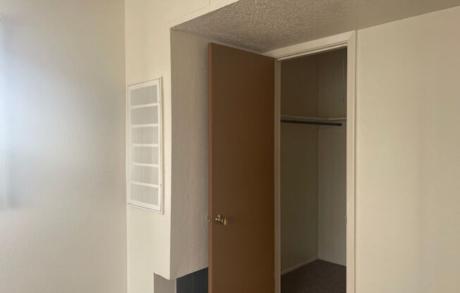 1 bed, 1 bath, 687 sqft, $875, Unit 22