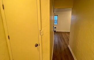 1 bed, 1 bath, 614 sqft, $1,350, Unit 120