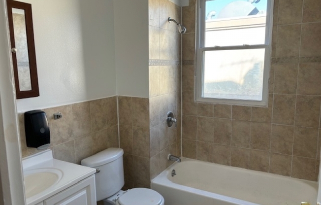 159 S 11 ST