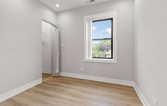 2 beds, 2 baths, 646 sqft, $2,250, Unit 1548-2B