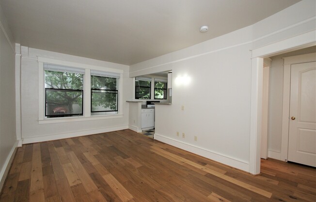 Studio, 1 bath, 405 sqft, $1,295, Unit 205